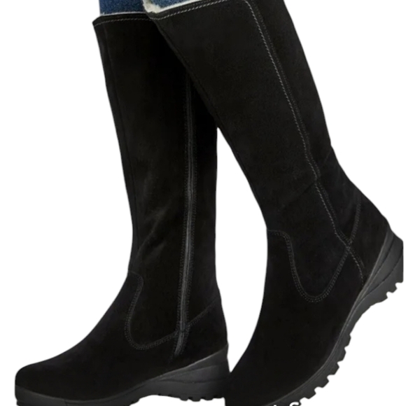 NEW ..La Canadienne Agnes Wool Lined Wedge Boot Size....11